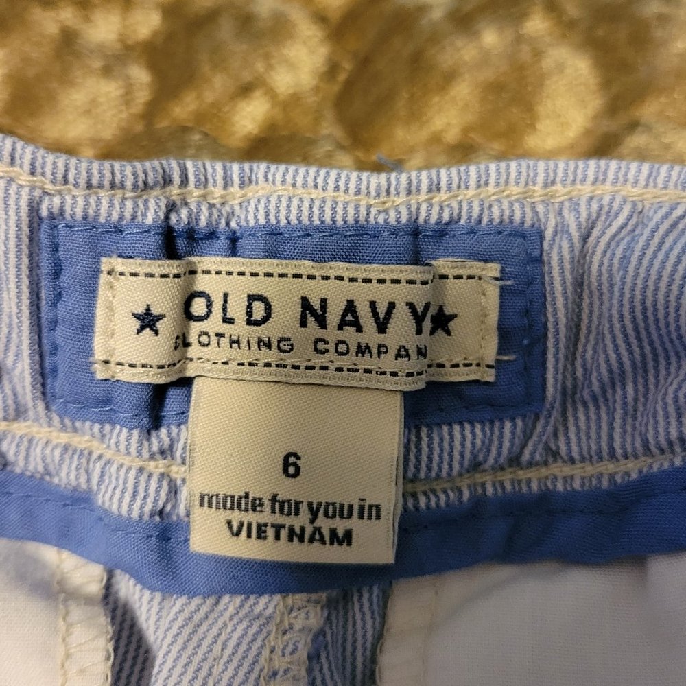 Old Navy Blue and White Pinstripe Pants - Picture 2 of 4